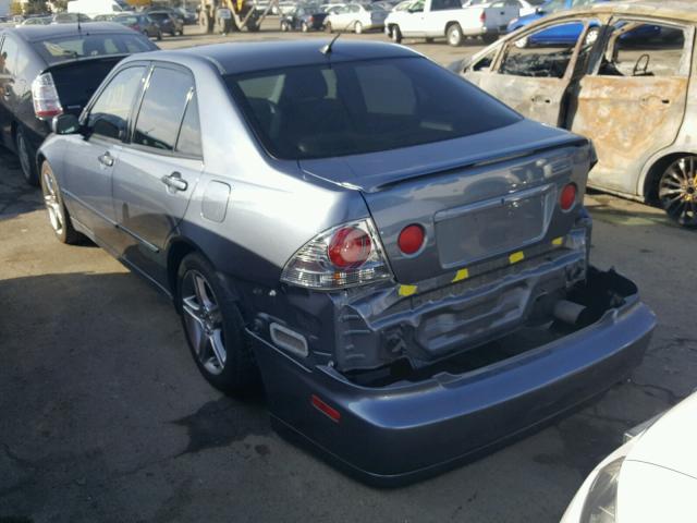 JTHBD192X40082895 - 2004 LEXUS IS 300 GRAY photo 3