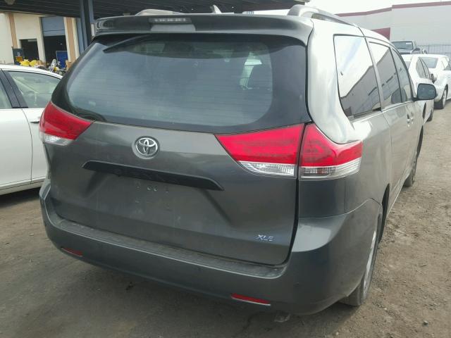 5TDYK3DC2BS060042 - 2011 TOYOTA SIENNA XLE GRAY photo 4