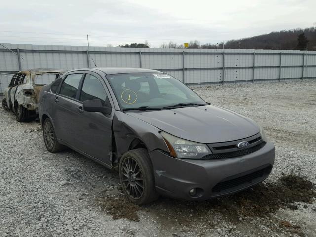 1FAHP3GN0AW210023 - 2010 FORD FOCUS SES GRAY photo 1