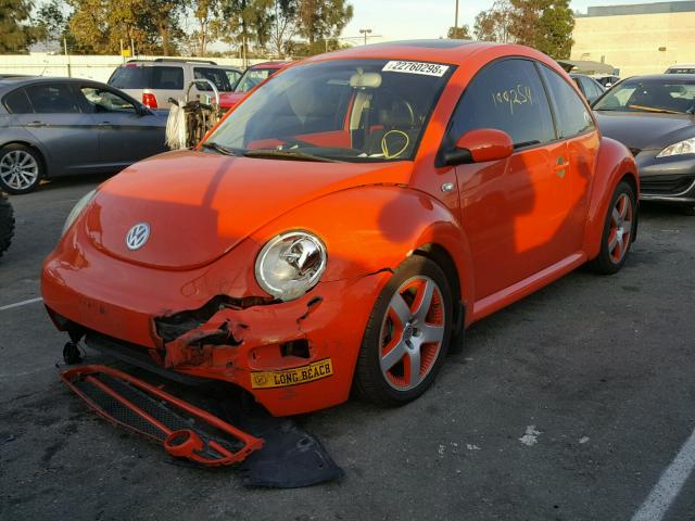 3VWCD21C82M427817 - 2002 VOLKSWAGEN NEW BEETLE ORANGE photo 2