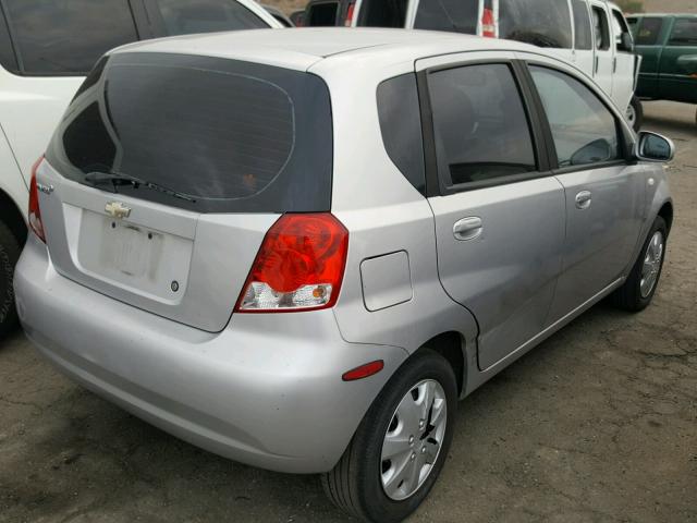 KL1TD66648B209233 - 2008 CHEVROLET AVEO BASE SILVER photo 4