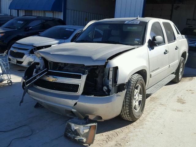 3GNEC12J78G106775 - 2008 CHEVROLET AVALANCHE GOLD photo 2