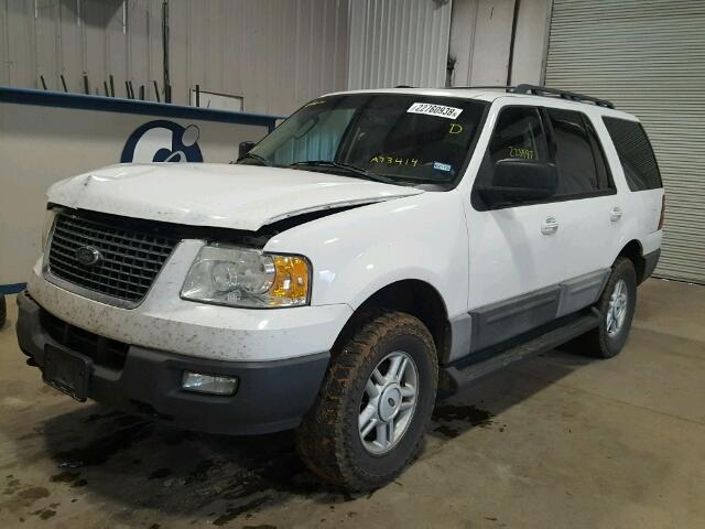 1FMPU16576LA73414 - 2006 FORD EXPEDITION WHITE photo 2