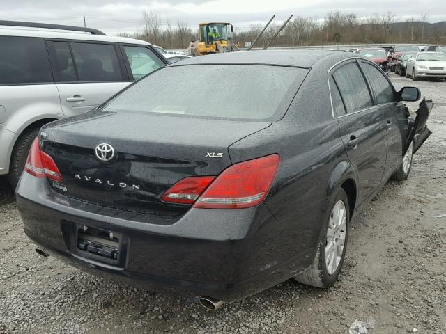 4T1BK36B48U276663 - 2008 TOYOTA AVALON XL BLACK photo 4