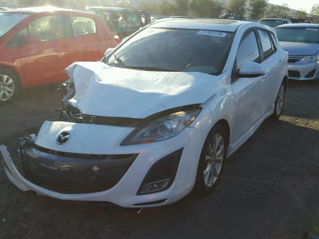 JM1BL1K69B1413328 - 2011 MAZDA 3 S WHITE photo 2