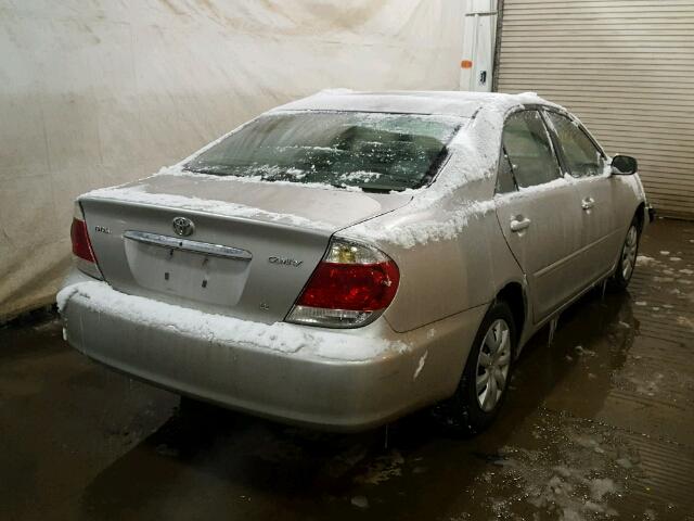 4T1BE32K95U057867 - 2005 TOYOTA CAMRY LE SILVER photo 4