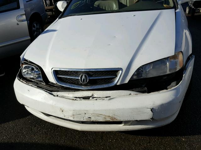 19UUA5655XA033922 - 1999 ACURA 3.2TL WHITE photo 9