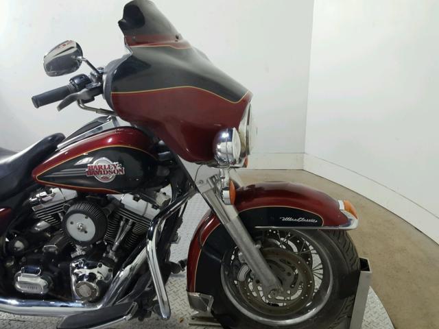 1HD1FC4117Y660291 - 2007 HARLEY-DAVIDSON FLHTCUI Бордовый фото 16