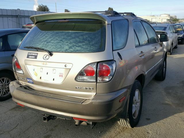 JTJHF10U320276277 - 2002 LEXUS RX 300 GOLD photo 4