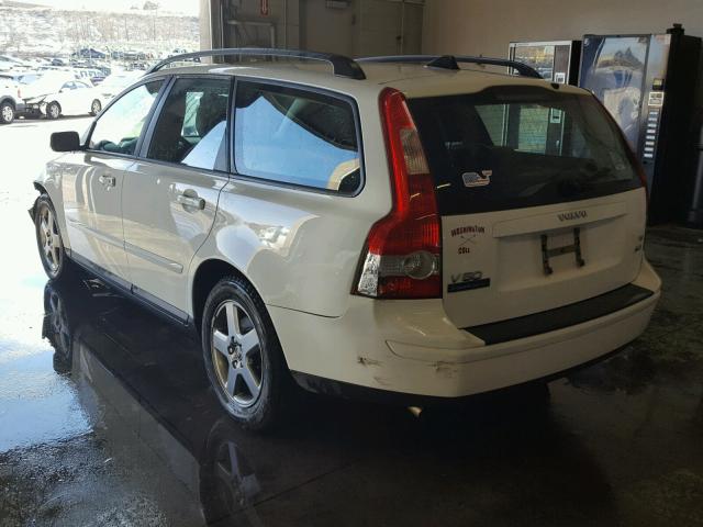 YV1MJ682652090087 - 2005 VOLVO V50 T5 WHITE photo 3