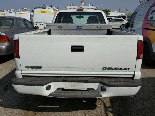 1GCCS14W31K111109 - 2001 CHEVROLET S TRUCK S1 WHITE photo 6