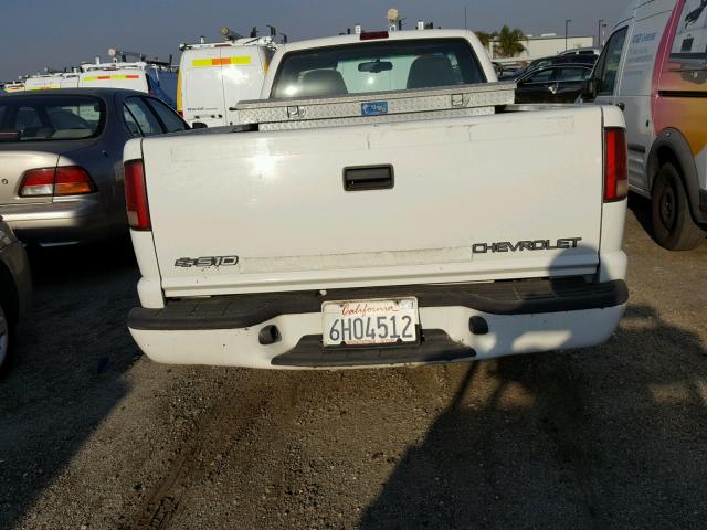 1GCCS14W31K111109 - 2001 CHEVROLET S TRUCK S1 WHITE photo 9