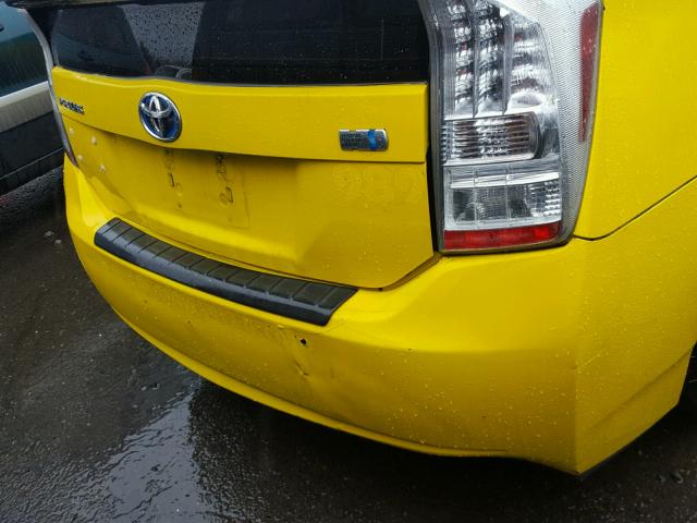 JTDKN3DU5A1015209 - 2010 TOYOTA PRIUS YELLOW photo 9