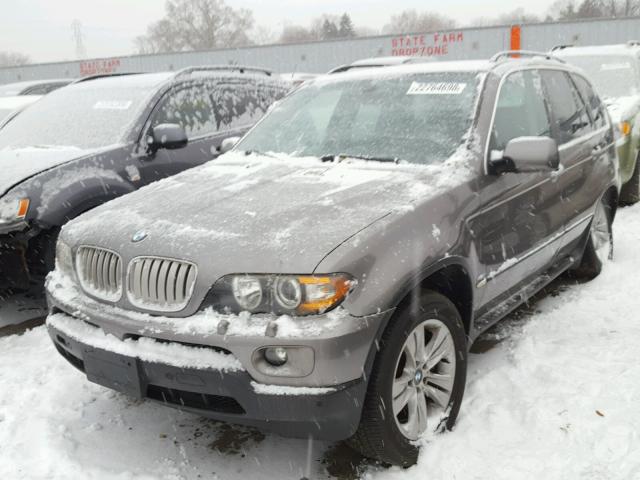 5UXFB53526LV24443 - 2006 BMW X5 4.4I GRAY photo 2