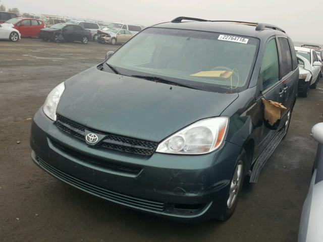 5TDZA23C74S083323 - 2004 TOYOTA SIENNA CE GREEN photo 2