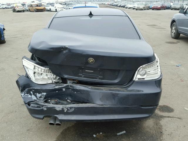 WBANV13539C155400 - 2009 BMW 528 XI GRAY photo 9