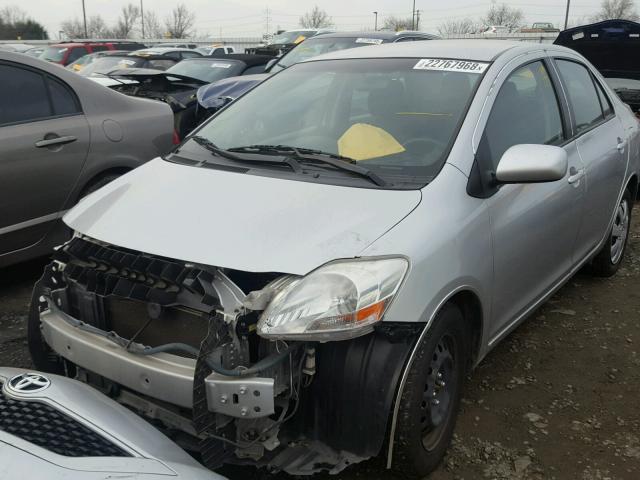 JTDBT4K30C1417213 - 2012 TOYOTA YARIS SILVER photo 2