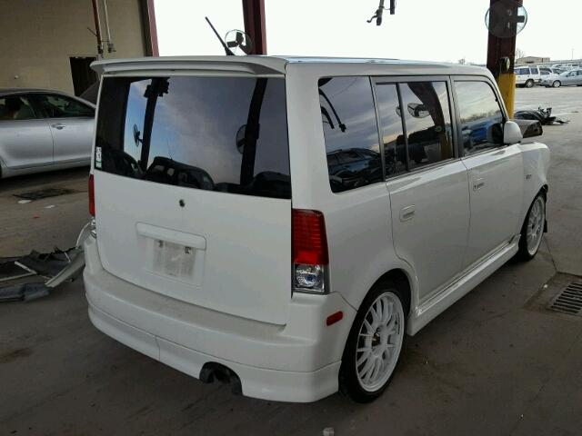 JTLKT324264065228 - 2006 TOYOTA SCION XB WHITE photo 4