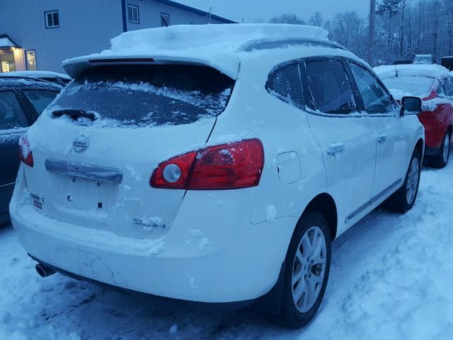 JN8AS5MV2DW659013 - 2013 NISSAN ROGUE S WHITE photo 4