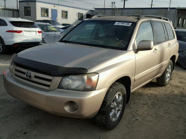 JTEEP21AX40001792 - 2004 TOYOTA HIGHLANDER GOLD photo 2