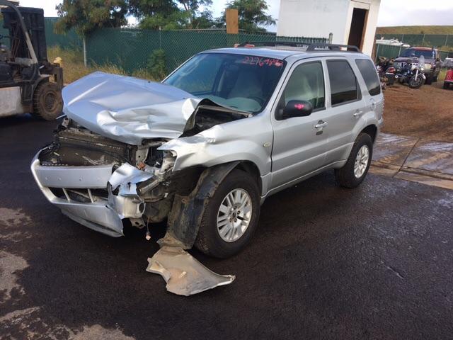 4M2YU56Z46KJ14567 - 2006 MERCURY MARINER SILVER photo 2