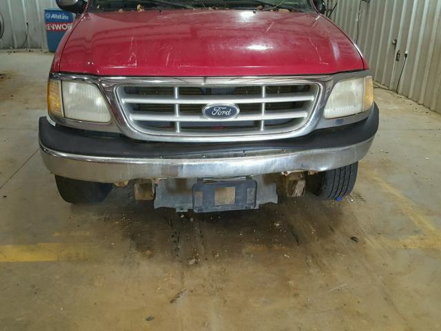 1FTRX17L8YKA97599 - 2000 FORD F150 RED photo 9