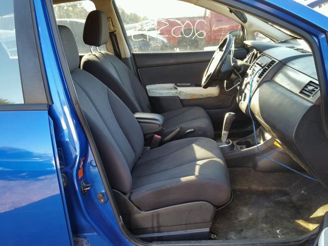 3N1BC13E69L422659 - 2009 NISSAN VERSA S BLUE photo 5