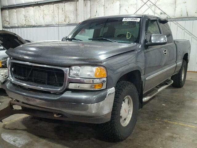 2GTEK19TX11252766 - 2001 GMC NEW SIERRA GRAY photo 2