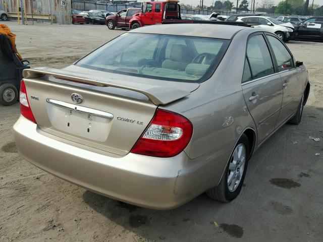 JTDBE32K120052394 - 2002 TOYOTA CAMRY LE GOLD photo 4