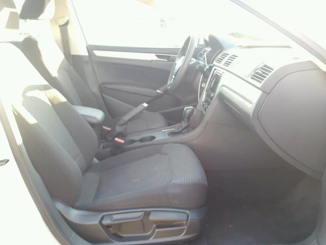 1VWAT7A33GC047865 - 2016 VOLKSWAGEN PASSAT S თეთრი ფოტო 5