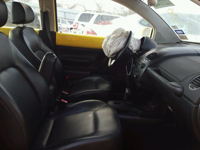 3VWRW31C68M523092 - 2008 VOLKSWAGEN NEW BEETLE 黄色 照片 5