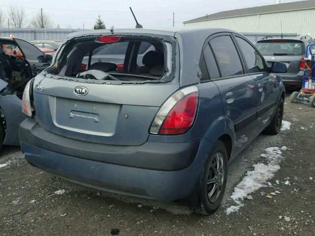 KNADE163786430964 - 2008 KIA RIO 5 SX GRAY photo 4