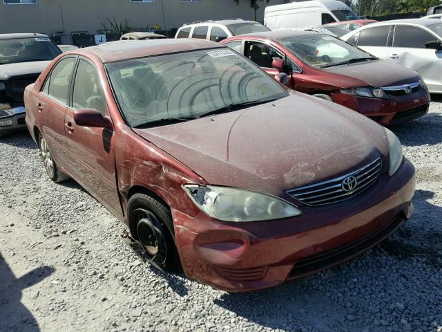 4T1BE30K45U040252 - 2005 TOYOTA CAMRY LE RED photo 1