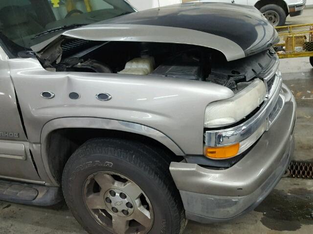 1GNEK13T11J119108 - 2001 CHEVROLET TAHOE K150 GRAY photo 9