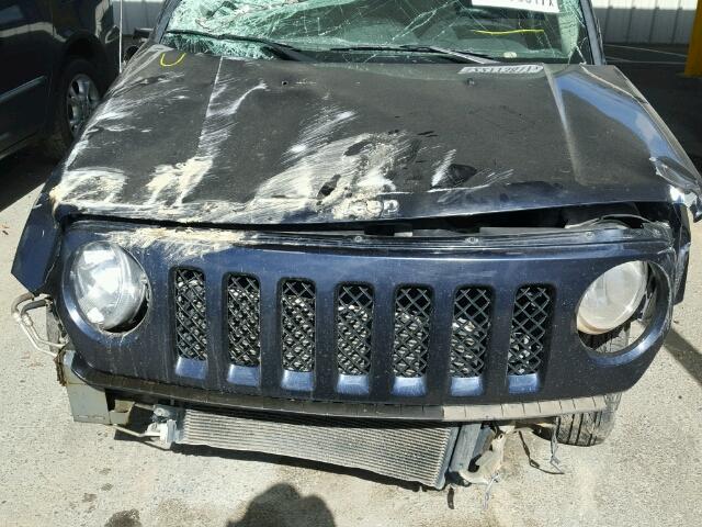 1J4NT1GA0BD102549 - 2011 JEEP PATRIOT SP BLUE photo 7