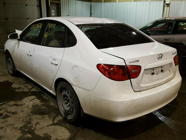 KMHDU46D28U317334 - 2008 HYUNDAI ELANTRA GL WHITE photo 3