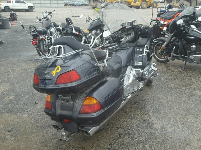 1HFSC47085A408167 - 2005 HONDA GL1800 BLACK photo 4