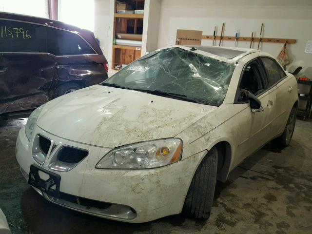 1G27G57N784130500 - 2008 PONTIAC G6 BASE WHITE photo 2