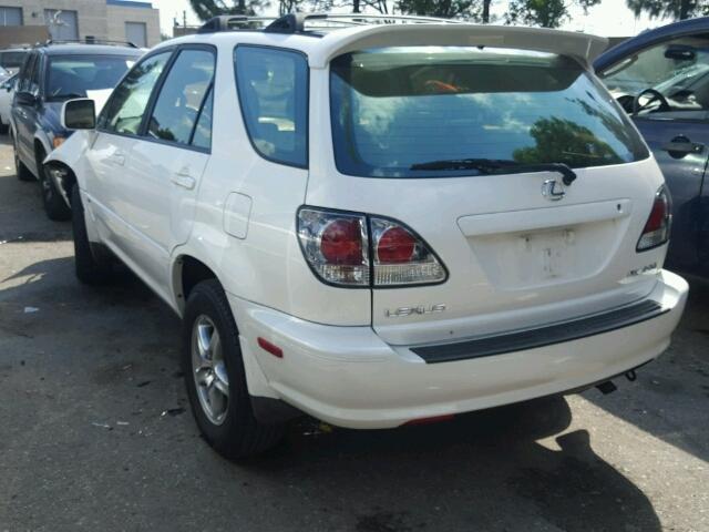 JTJGF10U720145459 - 2002 LEXUS RX 300 WHITE photo 3