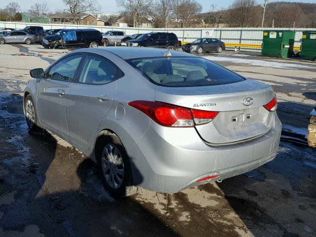 5NPDH4AE3DH190591 - 2013 HYUNDAI ELANTRA GL SILVER photo 3