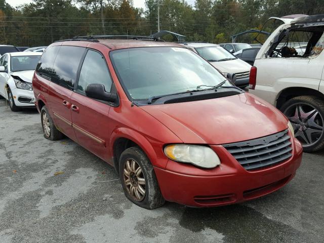 2C4GP54L45R177322 - 2005 CHRYSLER TOWN & COU RED photo 1