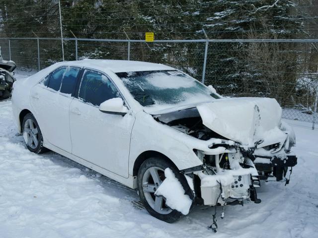 4T1BF1FK1CU165439 - 2012 TOYOTA CAMRY BASE WHITE photo 1