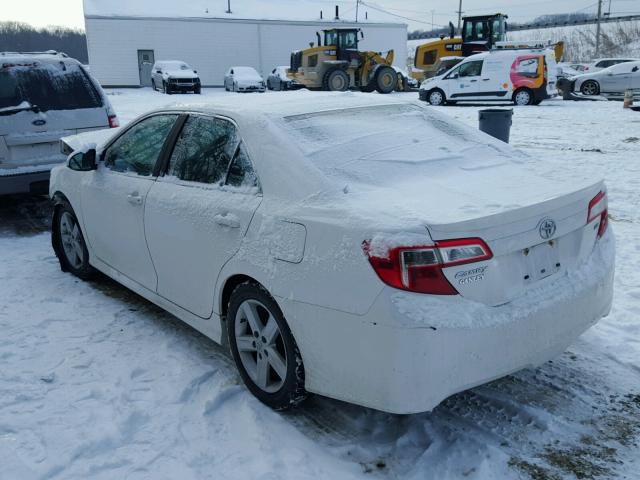 4T1BF1FK1CU165439 - 2012 TOYOTA CAMRY BASE WHITE photo 3