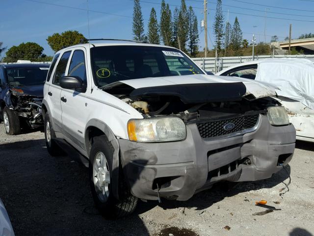 1FMYU04102KA26112 - 2002 FORD ESCAPE XLT WHITE photo 1