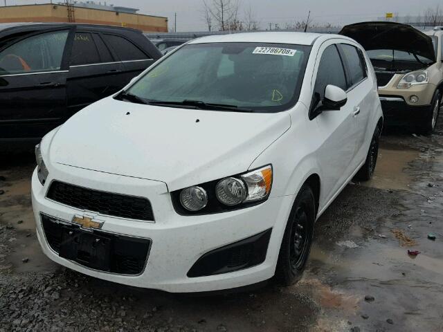 1G1JC6EH0D4209260 - 2013 CHEVROLET SONIC LT WHITE photo 2