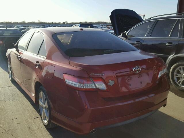 4T1BF3EKXBU679740 - 2011 TOYOTA CAMRY BASE RED photo 3