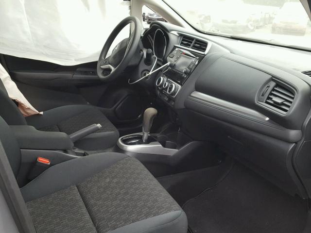 JHMGK5H5XHS007574 - 2017 HONDA FIT LX Серебристый фото 5