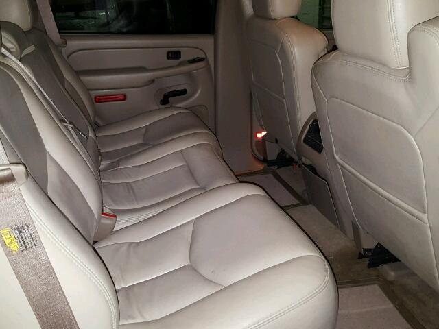 1GKEC13T75R202110 - 2005 GMC YUKON Czarny zdjęcie 6