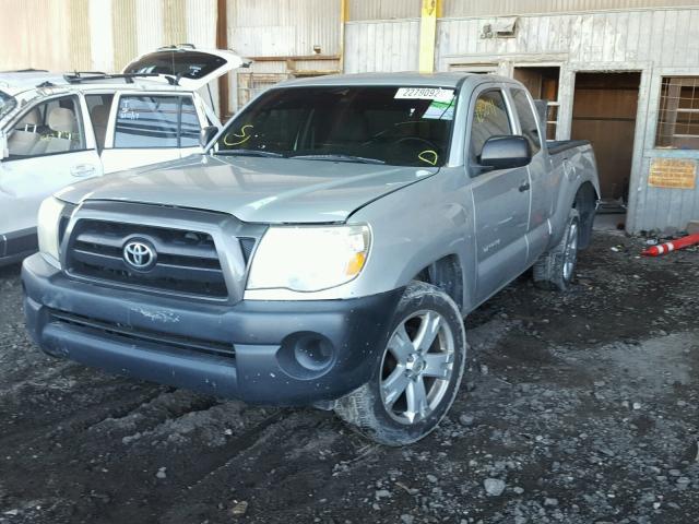 5TETX22NX7Z388202 - 2007 TOYOTA TACOMA ACC SILVER photo 2