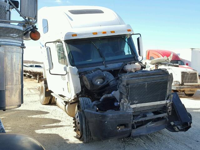 1FUYSDYB5YLG66352 - 2000 FREIGHTLINER CONVENTION WHITE photo 1